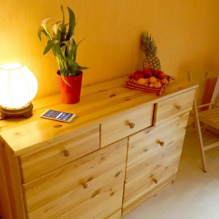 Confortable Pour 2 Personnes Avec Balcon, Au Centre De Luchon, Proche Telecabine Et Thermes - Fr-1-313-120 Apartment *